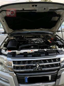 ميتسوبيشي باجيرو